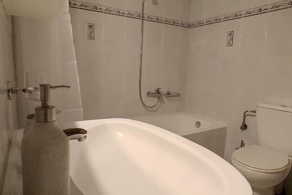 Διαμέρισμα Ιδανικό Για Εξορμήσεις Apartment Eleousa Ngoại thất bức ảnh